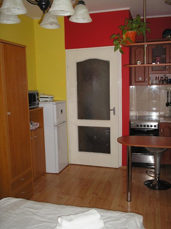 Mediterrán Szállás Gyula Exterior foto